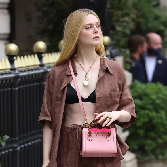 ✨ NWOT GUCCI Diana mini tote bag - Picture 8 of 17